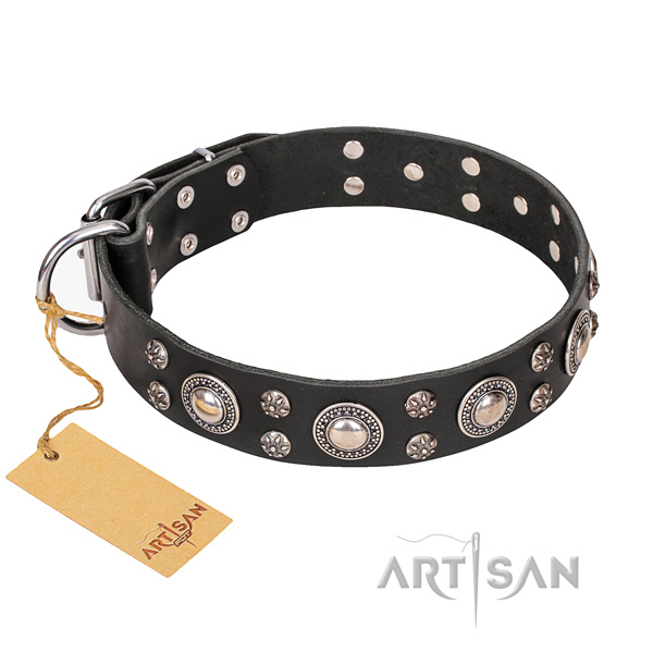 Resistant leather dog collar with corrosion-resistant elements