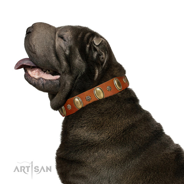Handy use high quality genuine leather dog collar with embellishments
