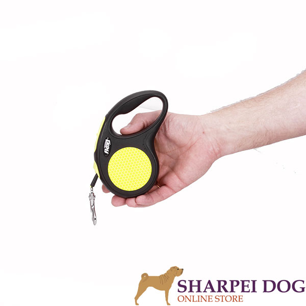 Convenient Handle on Dog Retractable Leash for Daily walking