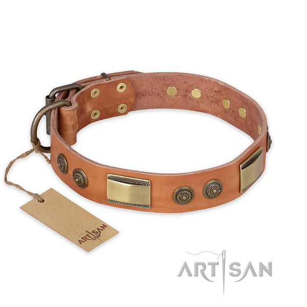 Easy to adjust natural genuine leather dog collar for fancy walking